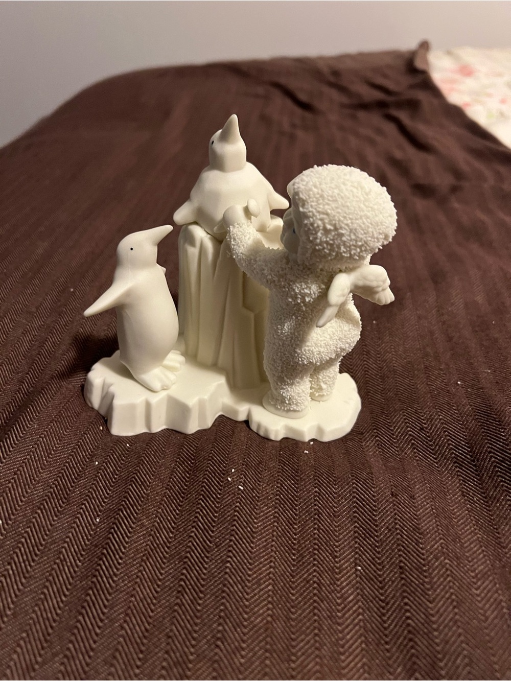 Authentic Collectable Snowbabies "I'm making an Ice Sculpture" Department 56